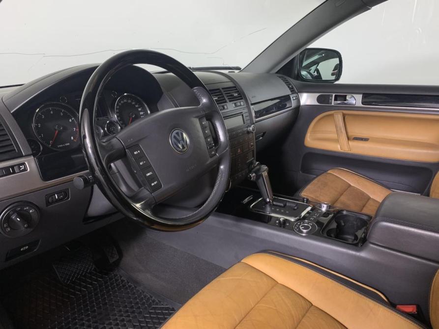 Volkswagen Touareg I Москва  - изображение 11