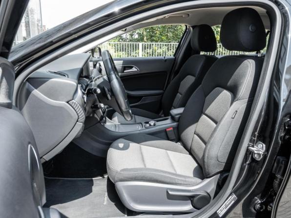 Mercedes-Benz GLA I (X156) Рестайлинг с пробегом 2018 года, цена 2 100 000 рублей, 93568 км, внедорожник, Автокод Объявления