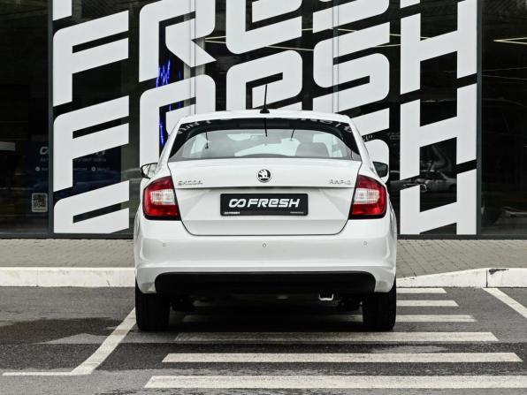 Skoda Rapid I Рестайлинг с пробегом 2019 года, цена 1 409 000 рублей, 88781 км, лифтбек, Автокод Объявления