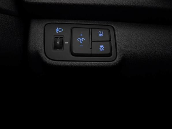 Hyundai Solaris II Рестайлинг с пробегом 2022 года, цена 1 499 000 рублей, 70117 км, седан, Автокод Объявления