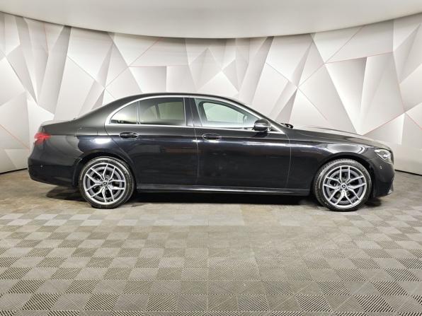 Mercedes-Benz E-Класс V (W213 S213 C238) Рестайлинг с пробегом 2021 года, цена 4 400 000 рублей, 45301 км, седан, Автокод Объявления