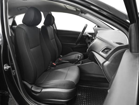 Hyundai Solaris II с пробегом 2018 года, цена 829 000 рублей, 225050 км, седан, Автокод Объявления