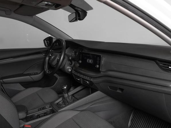 Skoda Octavia IV (A8) с пробегом 2021 года, цена 2 022 800 рублей, 132437 км, лифтбек, Автокод Объявления