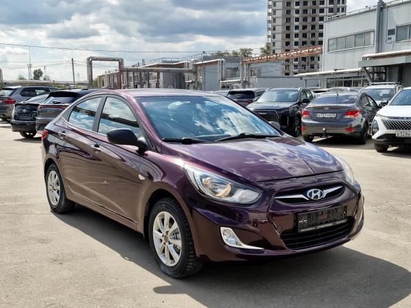 Hyundai Solaris I с пробегом 2012 года, цена 599 000 рублей, 281376 км, седан, Автокод Объявления