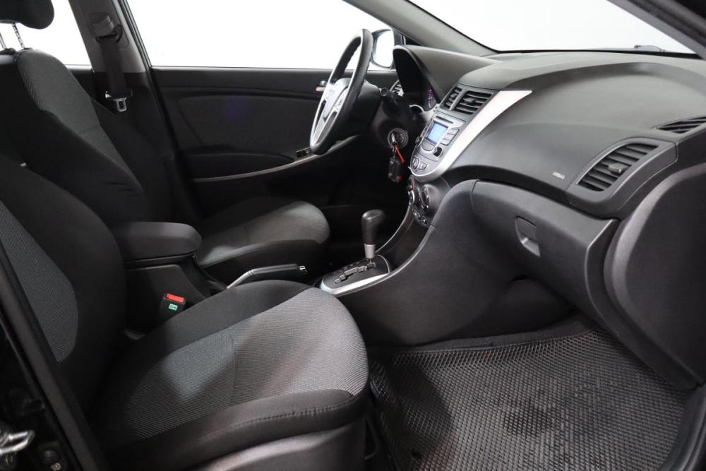 Hyundai Solaris I Санкт-Петербург  - изображение 10