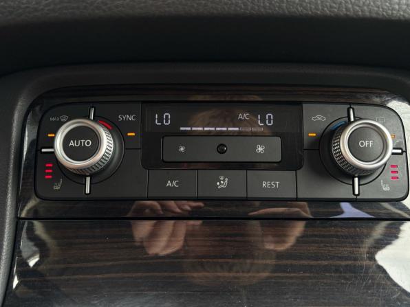 Volkswagen Touareg II Рестайлинг с пробегом 2015 года, цена 2 550 000 рублей, 153652 км, внедорожник, Автокод Объявления