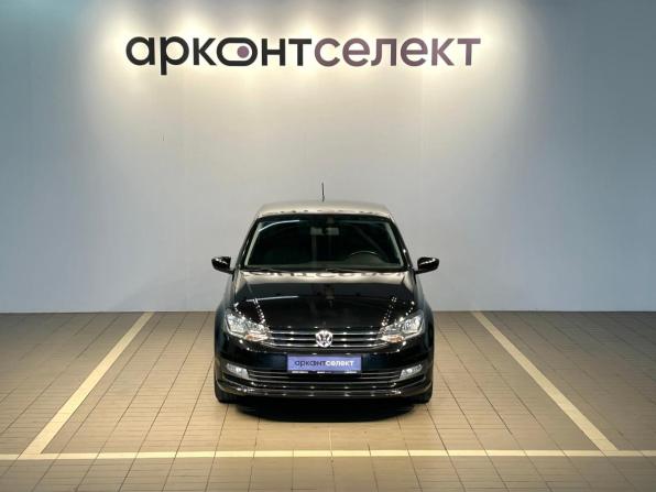 Volkswagen Polo V Рестайлинг с пробегом 2019 года, цена 1 517 000 рублей, 96000 км, седан, Автокод Объявления