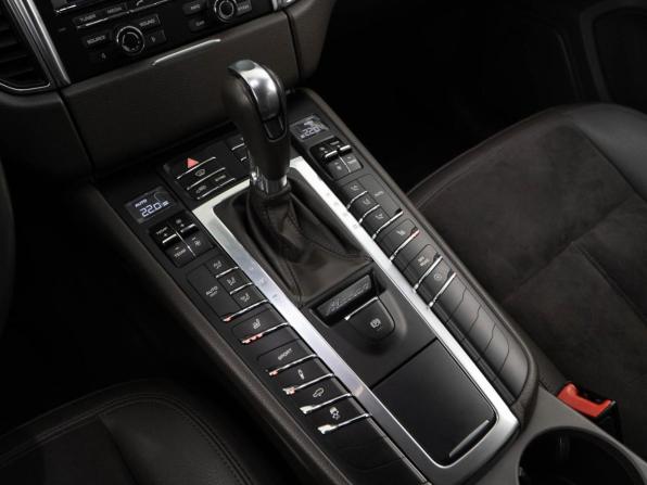 Porsche Macan I с пробегом 2015 года, цена 2 749 000 рублей, 131149 км, внедорожник, Автокод Объявления