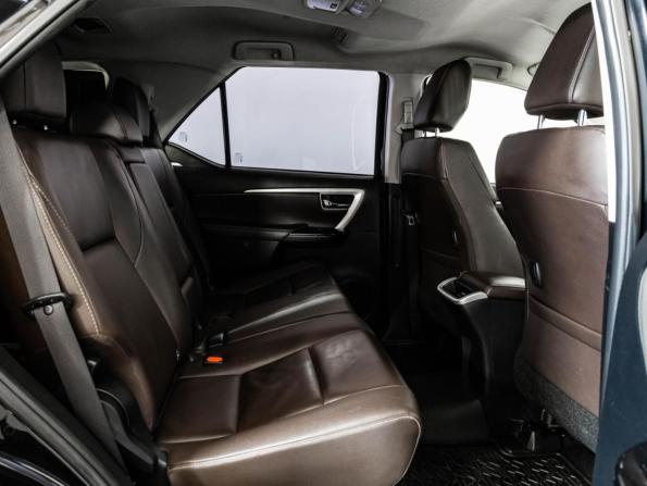 Toyota Fortuner II с пробегом 2018 года, цена 2 999 000 рублей, 157642 км, внедорожник, Автокод Объявления