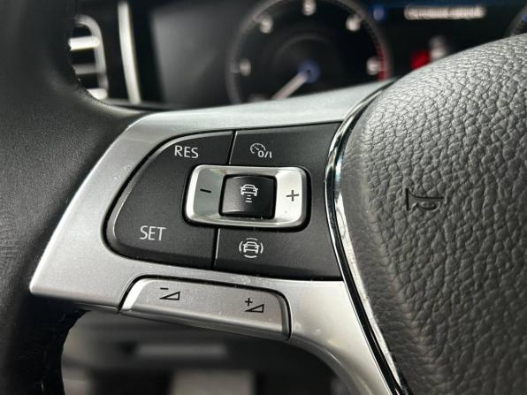 Volkswagen Touareg III с пробегом 2019 года, цена 4 992 000 рублей, 169205 км, внедорожник, Автокод Объявления