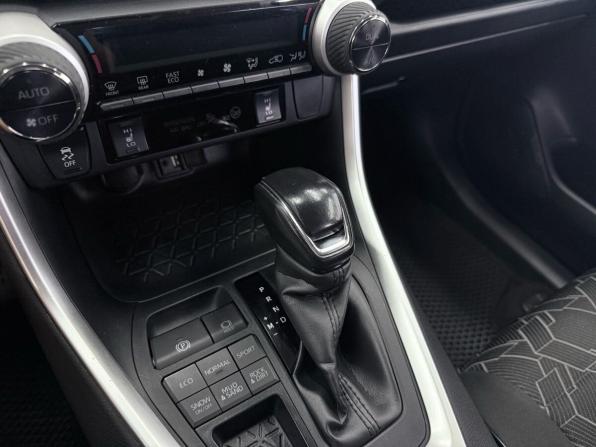 Toyota RAV4 V (XA50) с пробегом 2020 года, цена 3 300 000 рублей, 64964 км, внедорожник, Автокод Объявления