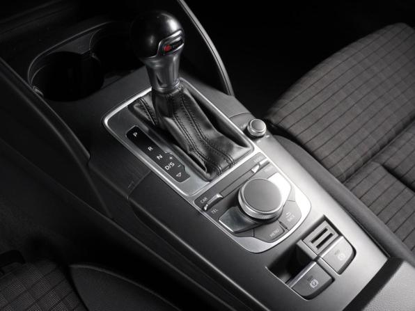Audi A3 III (8V) Рестайлинг с пробегом 2017 года, цена 2 299 000 рублей, 122693 км, седан, Автокод Объявления