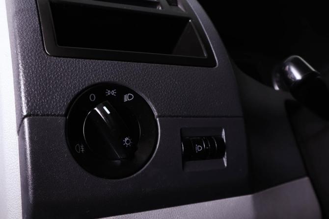 Volkswagen Transporter T5 Рестайлинг с пробегом 2010 года, цена 1 599 000 рублей, 355000 км, фургон, Автокод Объявления