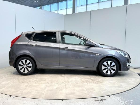 Hyundai Solaris I Рестайлинг с пробегом 2016 года, цена 845 000 рублей, 207961 км, хэтчбек, Автокод Объявления