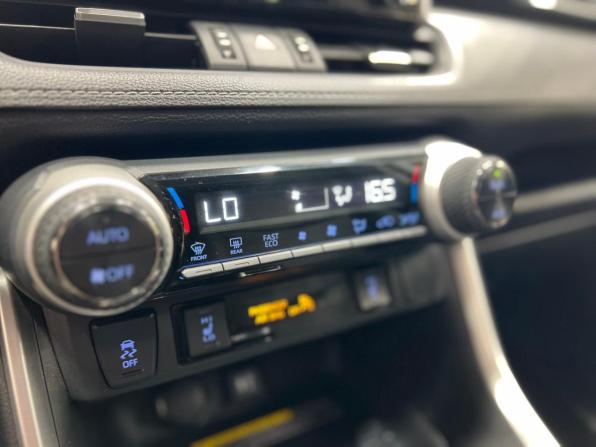 Toyota RAV4 V (XA50) с пробегом 2019 года, цена 2 850 000 рублей, 191116 км, внедорожник, Автокод Объявления