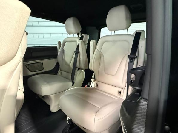 Mercedes-Benz V-Класс III (W447) Рестайлинг 2 с пробегом 2025 года, цена 13 600 000 рублей, 25 км, минивэн, Автокод Объявления