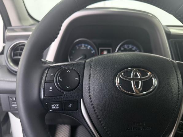 Toyota RAV4 IV (XA40) Рестайлинг с пробегом 2016 года, цена 2 499 000 рублей, 79800 км, внедорожник, Автокод Объявления