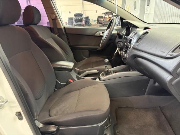 Kia Cerato II с пробегом 2011 года, цена 897 000 рублей, 178728 км, седан, Автокод Объявления