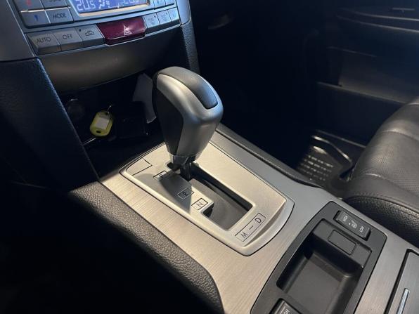 Subaru Outback IV с пробегом 2012 года, цена 1 564 000 рублей, 190458 км, универсал, Автокод Объявления