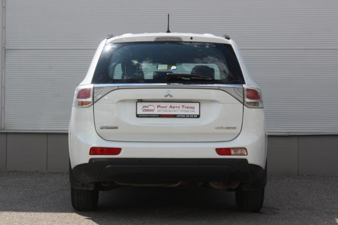 Mitsubishi Outlander III с пробегом 2012 года, цена 1 215 000 рублей, 221243 км, внедорожник, Автокод Объявления