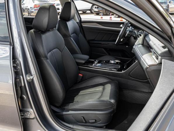 Kia K5 III с пробегом 2025 года, цена 3 680 000 рублей, 35021 км, седан, Автокод Объявления