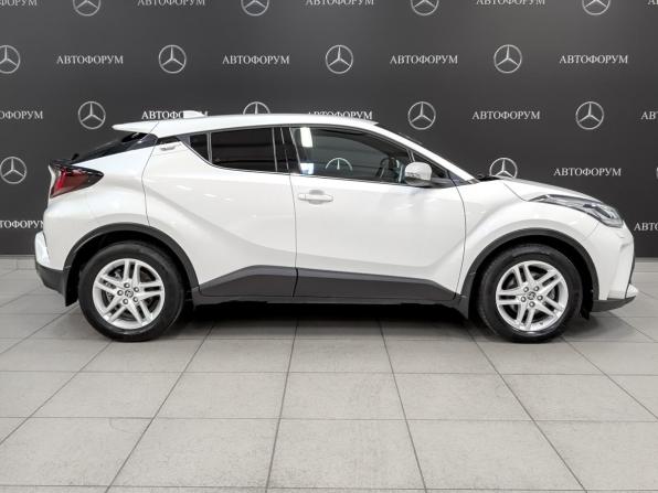 Toyota C-HR I Рестайлинг с пробегом 2021 года, цена 2 750 000 рублей, 53860 км, внедорожник, Автокод Объявления