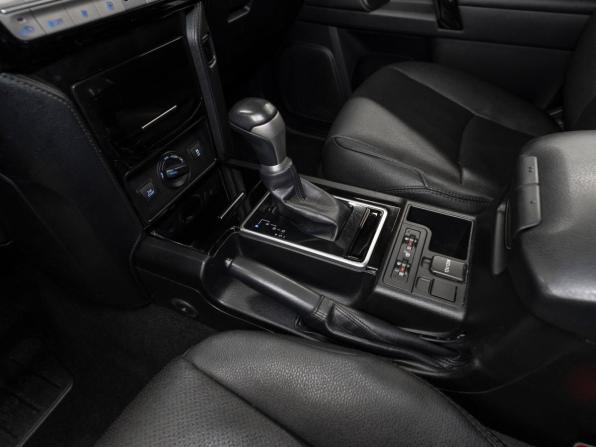 Toyota Land Cruiser Prado 150 Series Рестайлинг 2 с пробегом 2020 года, цена 4 990 000 рублей, 115953 км, внедорожник, Автокод Объявления