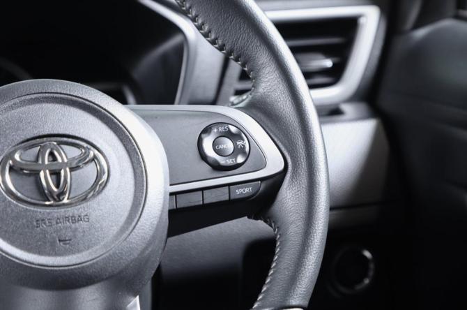 Toyota Roomy I с пробегом 2020 года, цена 1 499 000 рублей, 27800 км, микровэн, Автокод Объявления