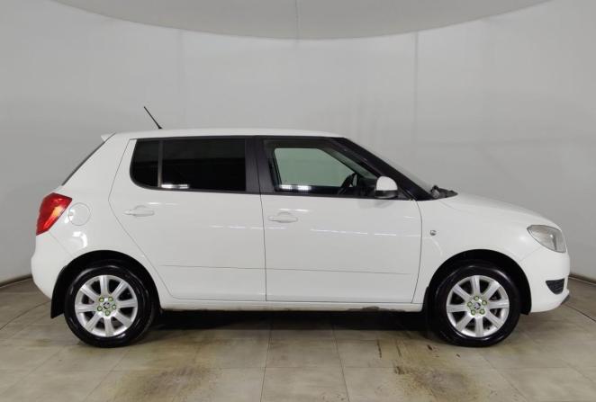Skoda Fabia II Рестайлинг с пробегом 2014 года, цена 550 000 рублей, 196000 км, хэтчбек, Автокод Объявления