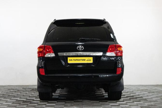 Toyota Land Cruiser 200 Series Рестайлинг 1 с пробегом 2012 года, цена 3 999 000 рублей, 162000 км, внедорожник, Автокод Объявления