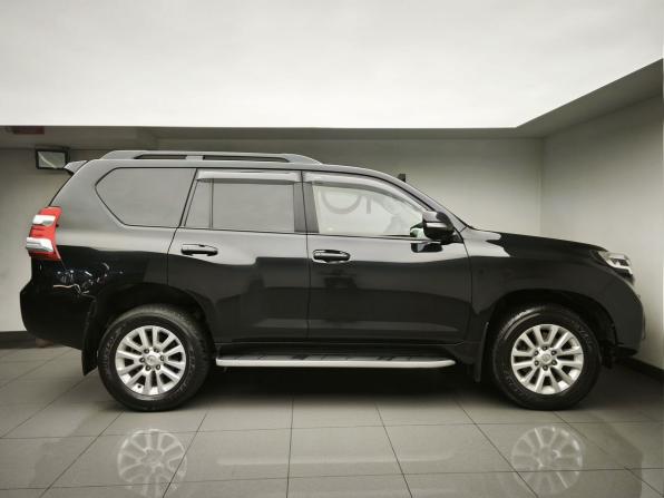 Toyota Land Cruiser Prado 150 Series Рестайлинг 1 с пробегом 2016 года, цена 3 649 000 рублей, 238335 км, внедорожник, Автокод Объявления