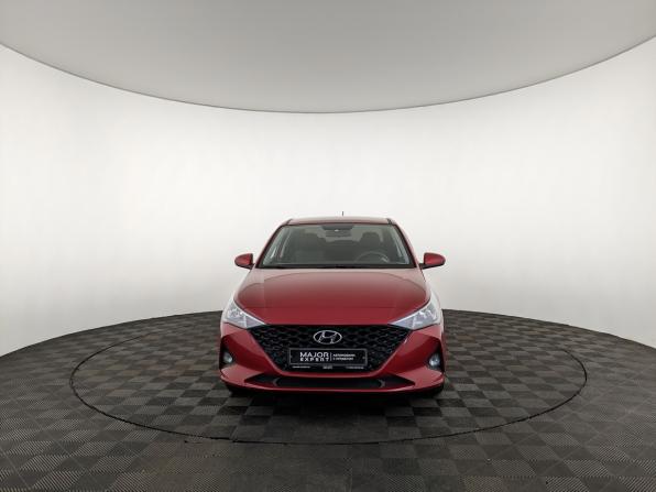 Hyundai Solaris II Рестайлинг с пробегом 2021 года, цена 1 650 000 рублей, 64845 км, седан, Автокод Объявления