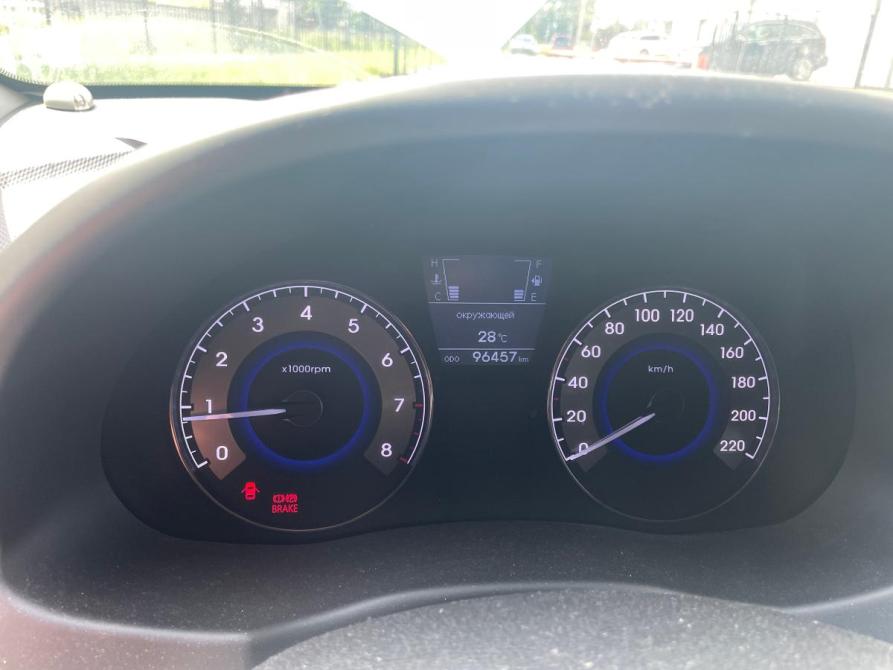 Hyundai Solaris I Санкт-Петербург  - изображение 9