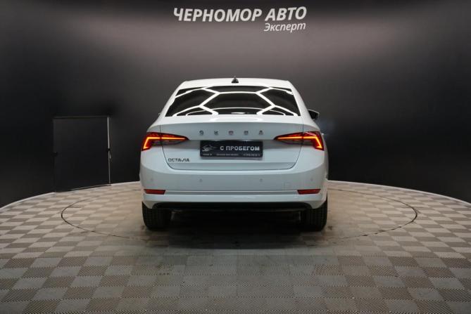 Skoda Octavia IV (A8) с пробегом 2021 года, цена 2 299 000 рублей, 113000 км, лифтбек, Автокод Объявления