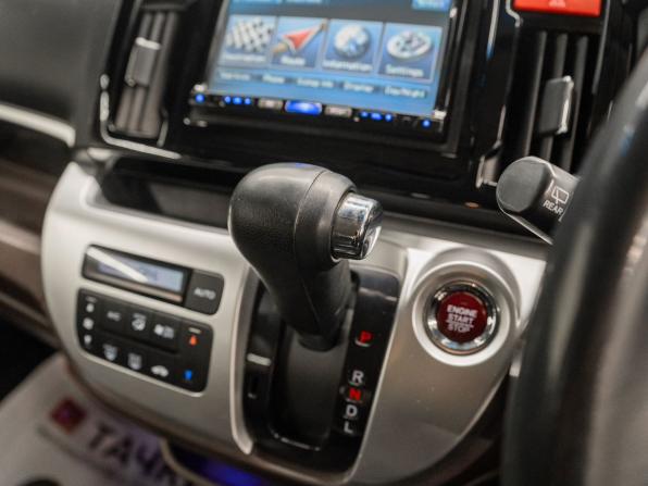 Honda N-WGN I с пробегом 2013 года, цена 720 000 рублей, 185146 км, хэтчбек, Автокод Объявления