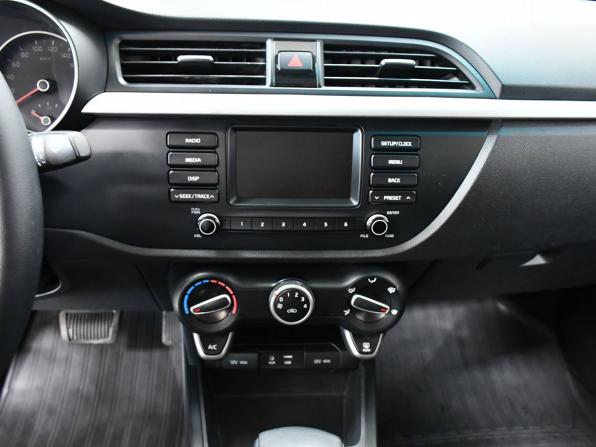 Kia Rio III Рестайлинг с пробегом 2017 года, цена 1 197 000 рублей, 158474 км, седан, Автокод Объявления