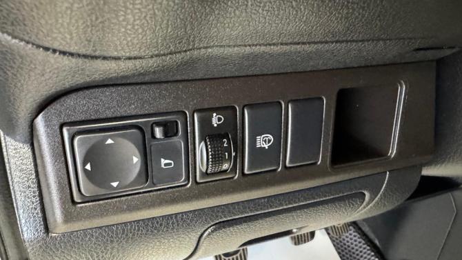 Nissan Note I Рестайлинг с пробегом 2012 года, цена 580 000 рублей, 207000 км, хэтчбек, Автокод Объявления