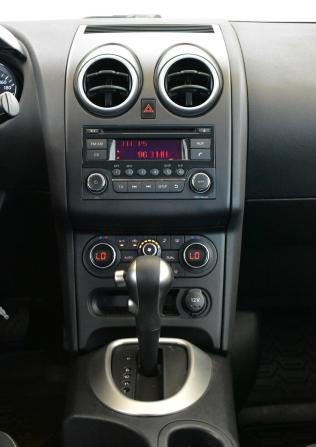 Nissan Qashqai I Рестайлинг с пробегом 2013 года, цена 990 000 рублей, 178156 км, внедорожник, Автокод Объявления