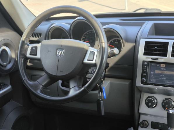 Dodge Nitro с пробегом 2008 года, цена 995 000 рублей, 215482 км, внедорожник, Автокод Объявления