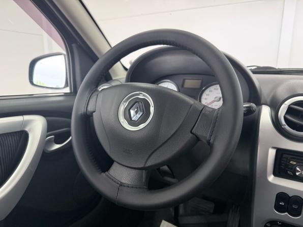 Renault Sandero I с пробегом 2011 года, цена 699 000 рублей, 154215 км, хэтчбек, Автокод Объявления