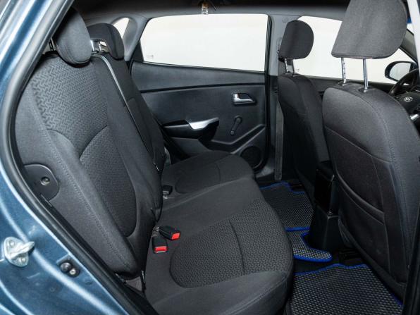 Kia Rio III с пробегом 2012 года, цена 670 000 рублей, 154000 км, хэтчбек, Автокод Объявления