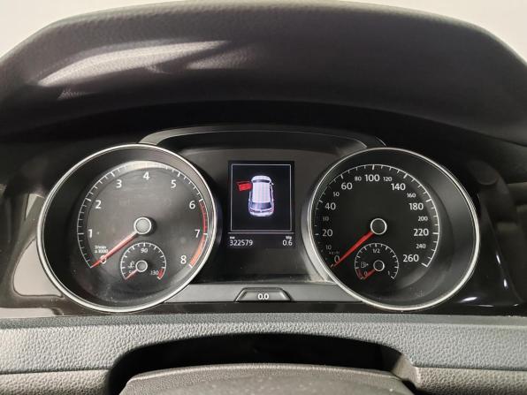 Volkswagen Golf VII с пробегом 2014 года, цена 949 000 рублей, 322578 км, хэтчбек, Автокод Объявления