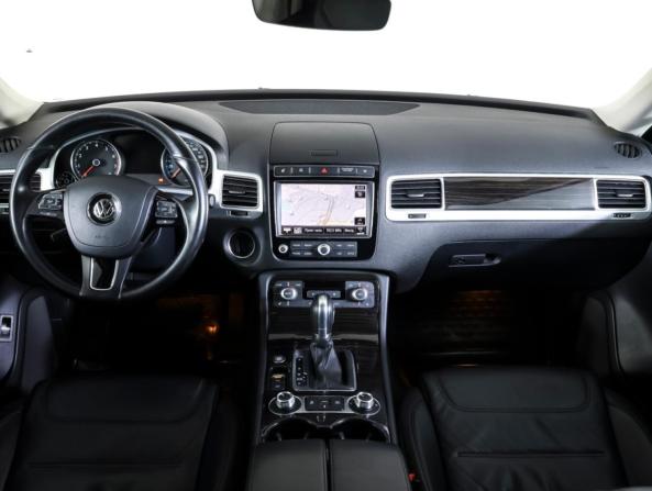 Volkswagen Touareg II Рестайлинг с пробегом 2017 года, цена 2 723 000 рублей, 181430 км, внедорожник, Автокод Объявления