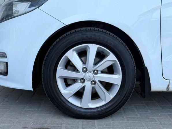 Kia Rio III Рестайлинг с пробегом 2016 года, цена 1 249 000 рублей, 71000 км, хэтчбек, Автокод Объявления