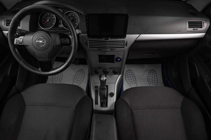 Opel Astra H Рестайлинг с пробегом 2010 года, цена 729 000 рублей, 185300 км, седан, Автокод Объявления