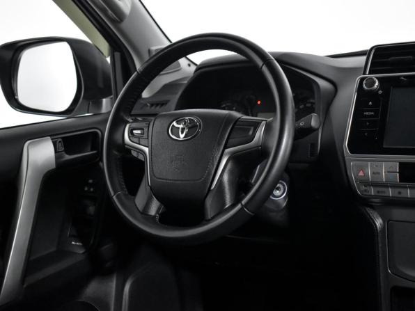 Toyota Land Cruiser Prado 150 Series Рестайлинг 2 с пробегом 2019 года, цена 4 990 000 рублей, 72135 км, внедорожник, Автокод Объявления