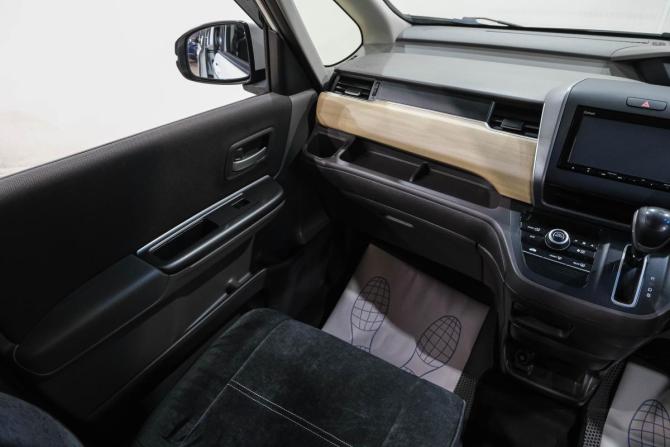 Honda Freed II с пробегом 2017 года, цена 1 449 000 рублей, 134000 км, компактвэн, Автокод Объявления