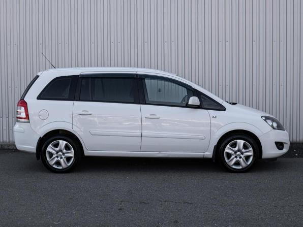 Opel Zafira B Рестайлинг с пробегом 2013 года, цена 999 000 рублей, 158888 км, компактвэн, Автокод Объявления