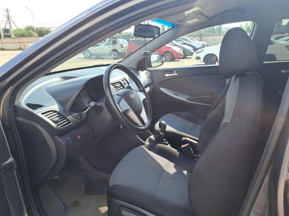 Hyundai Solaris I с пробегом 2014 года, цена 520 000 рублей, 224692 км, седан, Автокод Объявления
