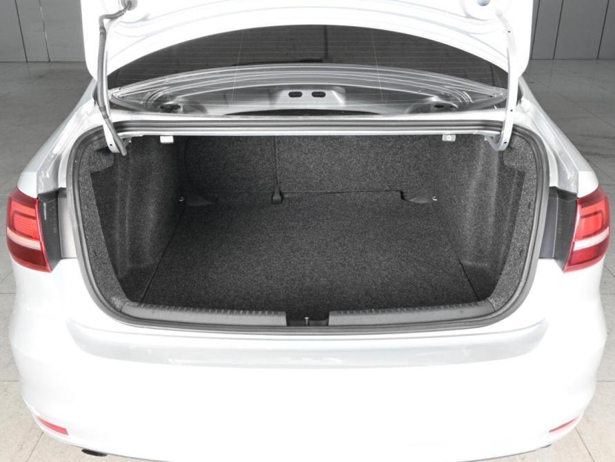 Volkswagen Jetta VI Рестайлинг Ростов-на-Дону  - изображение 17